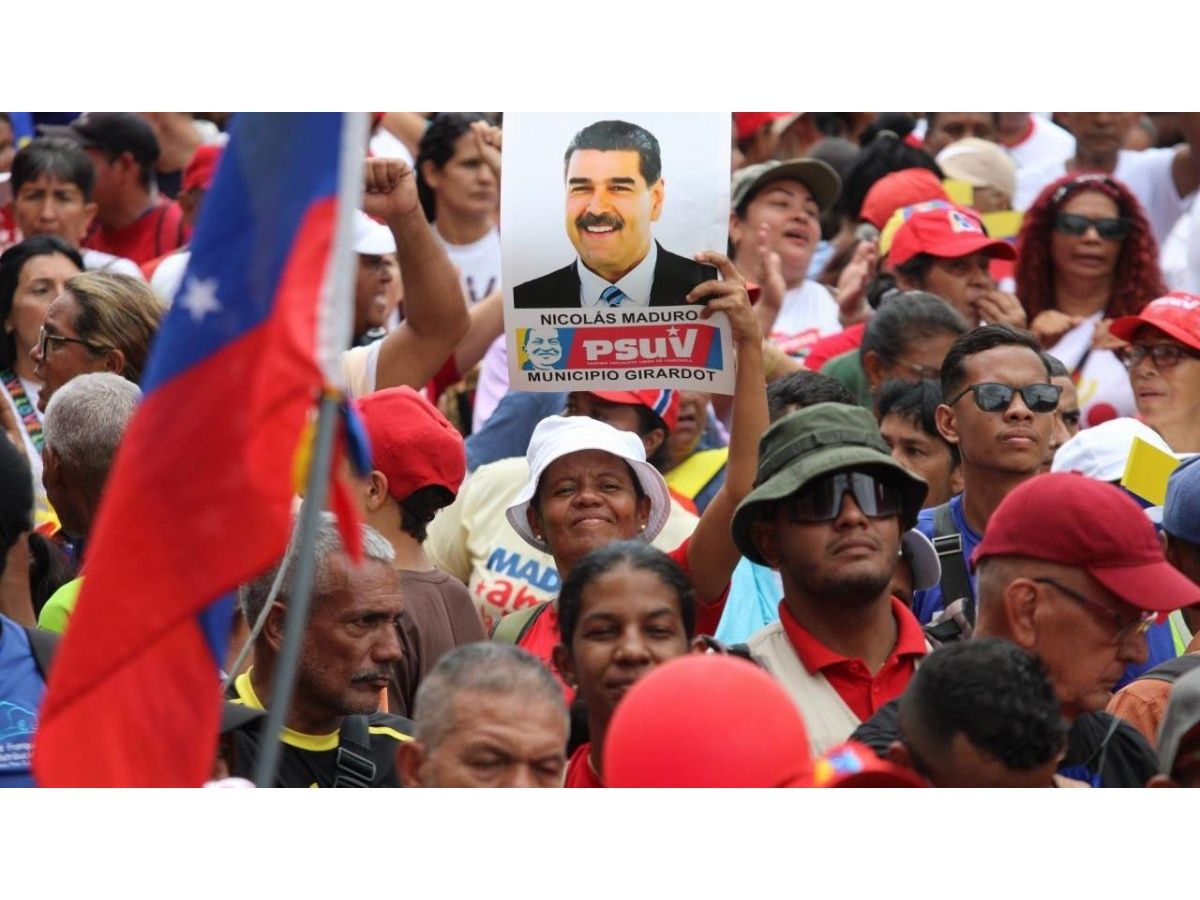 Crowd Support President Maduro in the Aragua Venezuelan State